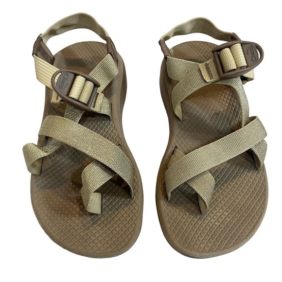 Chaco Shoes - Chaco Women's Z/Cloud 2
Metallic Gold Sandal W 6